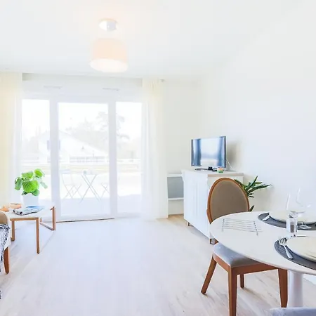 Apartment Mitoyenne Aux Thermes Chatel-Guyon