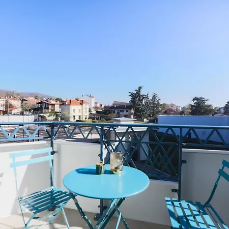 Apartment Mitoyenne Aux Thermes Chatel-Guyon